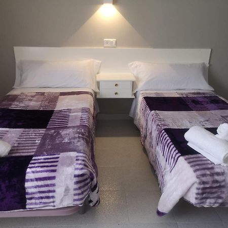 פונפרדה Hostal Conde De Lemos מראה חיצוני תמונה
