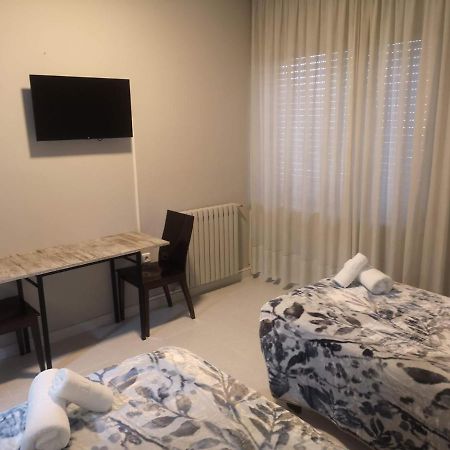 פונפרדה Hostal Conde De Lemos מראה חיצוני תמונה